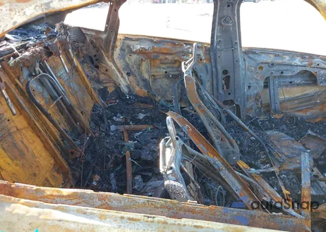 2022 BMW 228 Gran Coupe I xDrive z USA, uszkodzony, nr VIN WBA73AK09N7K85348